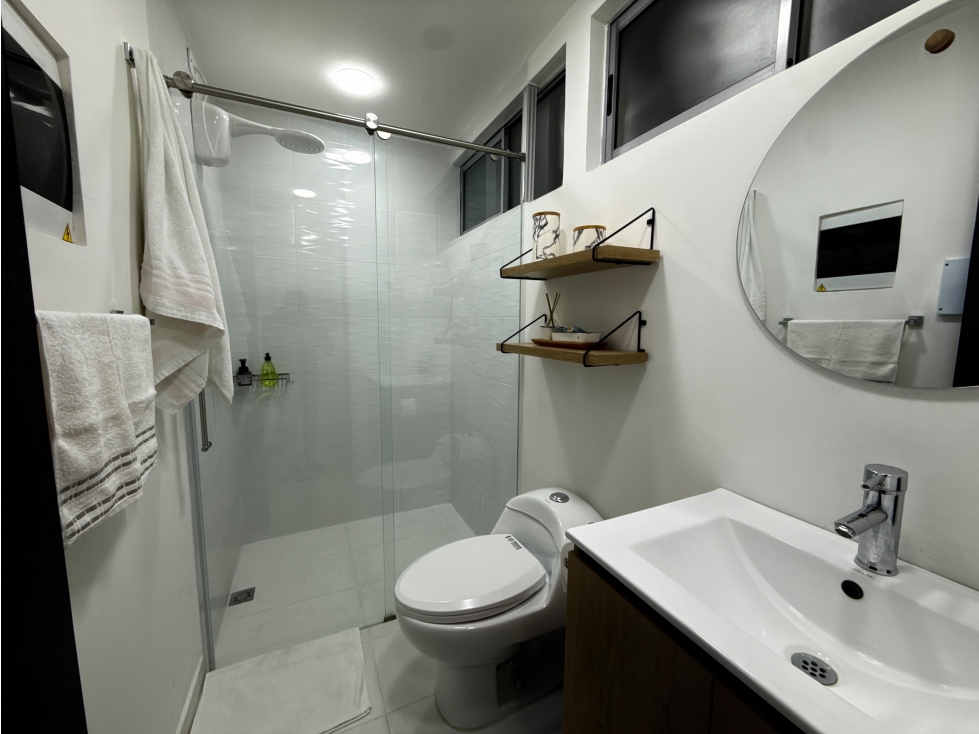 APARTAESTUDIO AMOBLADO EN EL POBLADO — foto 4