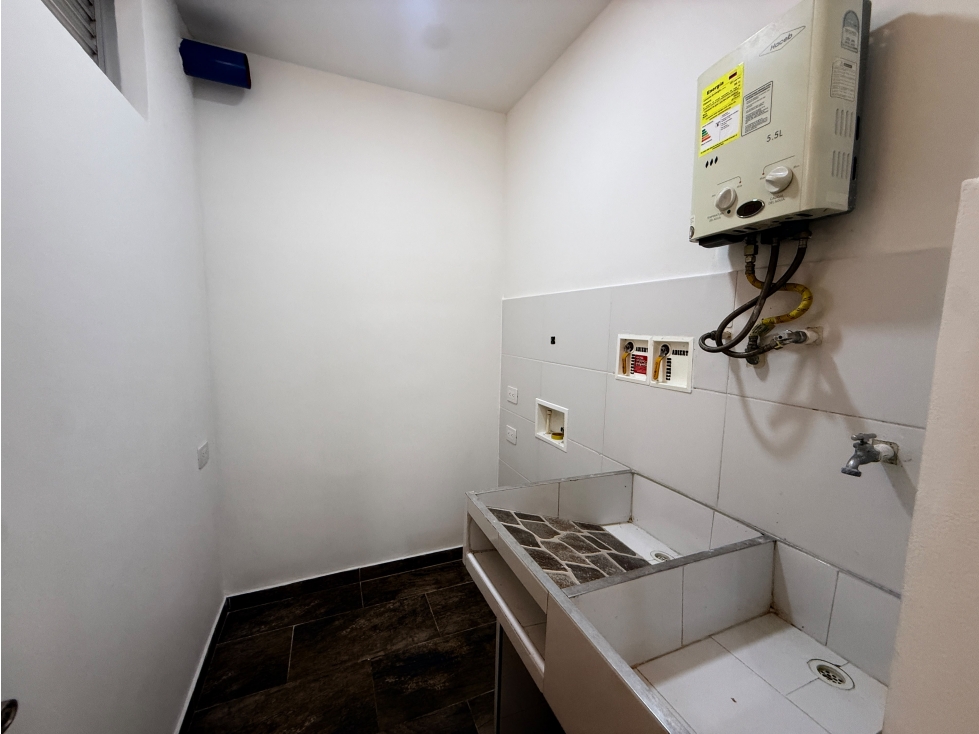 Apartamento en alquiler en calasanz — foto 3