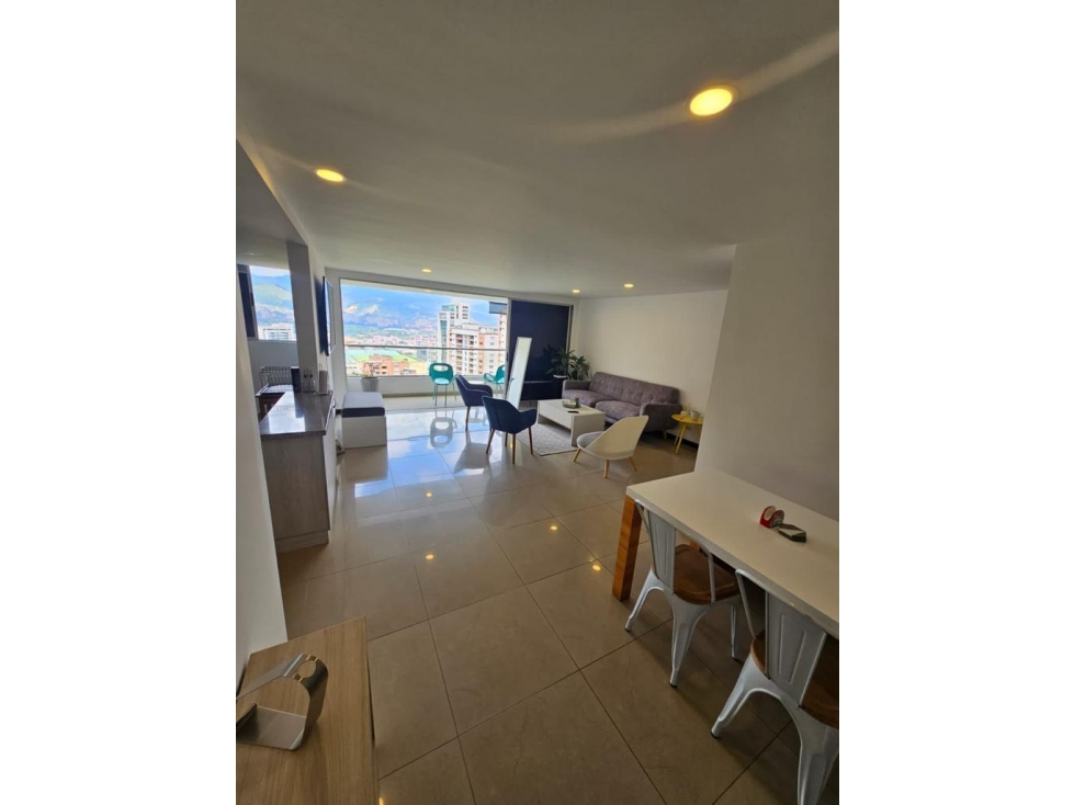 Apartamento amoblado en arriendo El Poblado, Medellin — foto 2