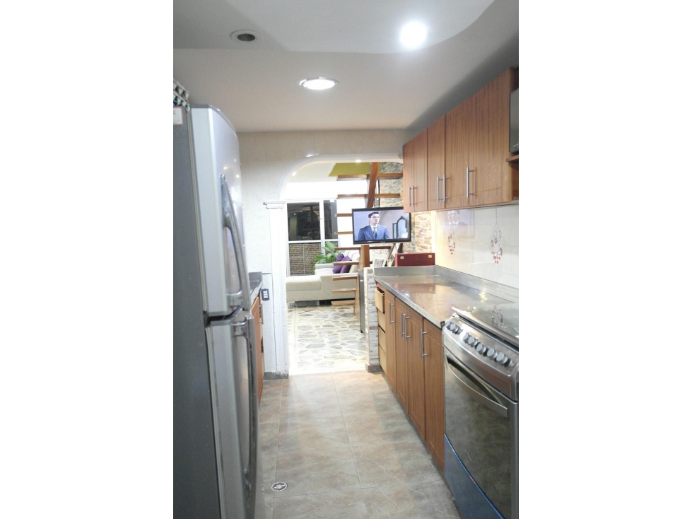 Apartamento duplex en venta Simon Bolivar, Medellin — foto 3