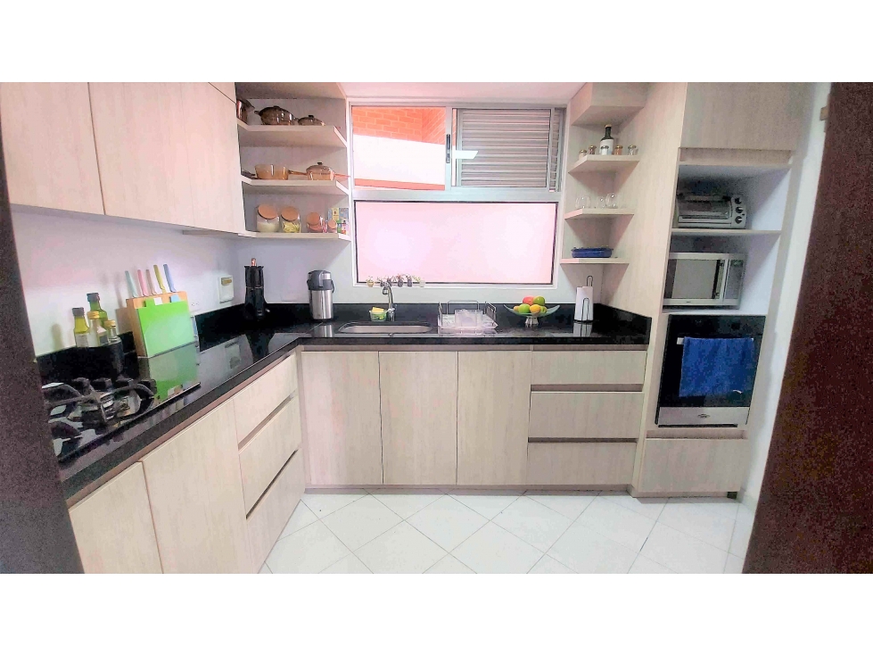 Apartamento duplex en arriendo El Poblado, Medellin — foto 4
