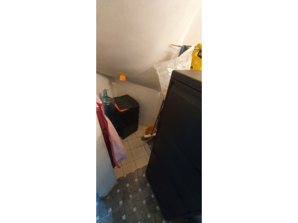 Casa en Venta para Empresa u Oficinas en Modelia 340M2 — foto 4