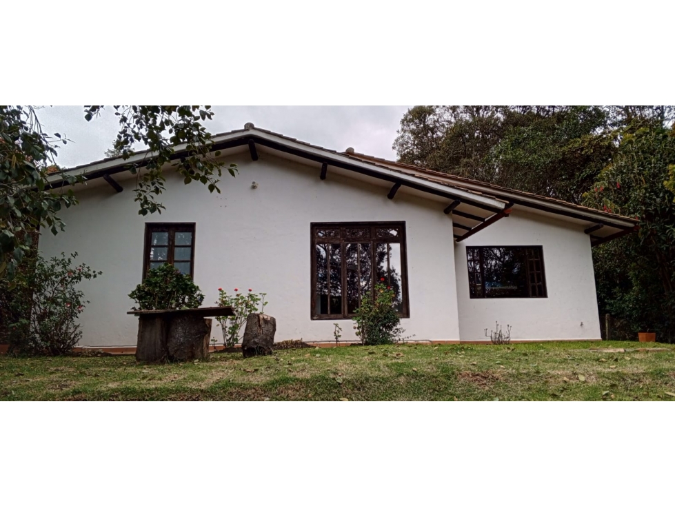 Casa en venta en Subachoque (Cundinamarca) 2.450 M2 - 3