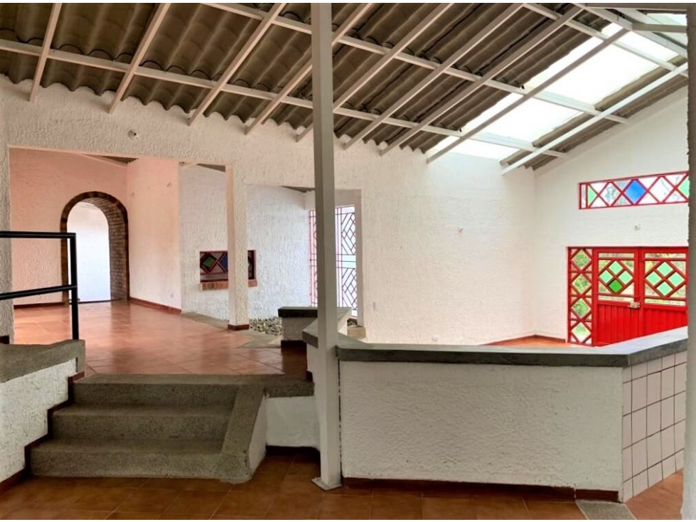 Casa Campestre en Conjunto Cerrado en Sasaima (Cund) 3.670 m2 - 3