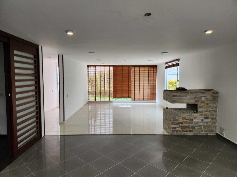 Casa en Venta Conjunto Cerrado CLUB HOUSE en Zipaquirá 329,30 M2 - 2