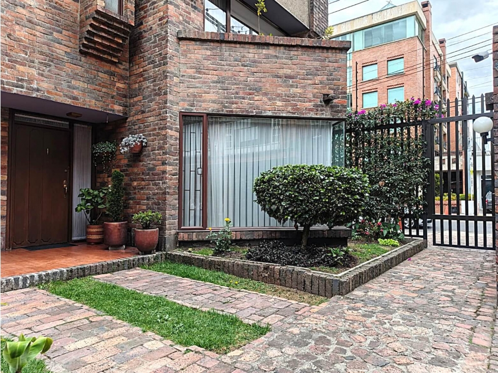Casa en Venta en Chicó Navarra, 194 M2