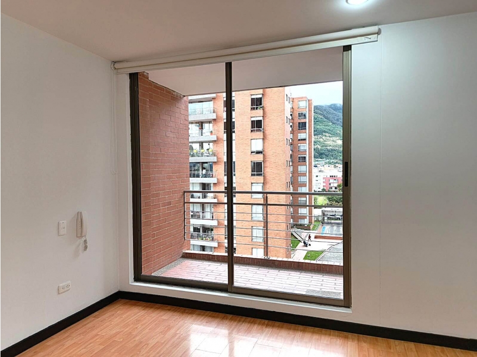 Apartamento Club House en Venta, Los Cedros 95 m2 — foto 4