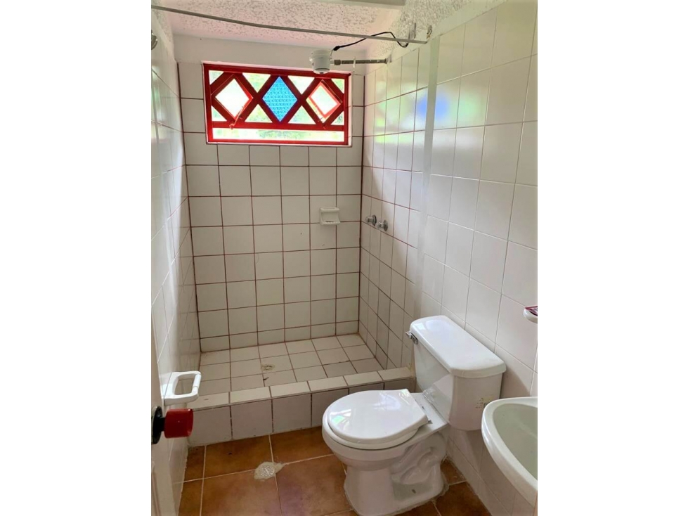 Casa Campestre en Conjunto Cerrado en Sasaima (Cund) 3.670 m2 - 4