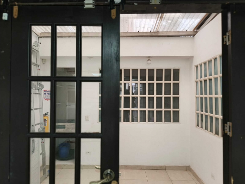 Local en Arriendo en Salitre El Greco 69 M2 — foto 3