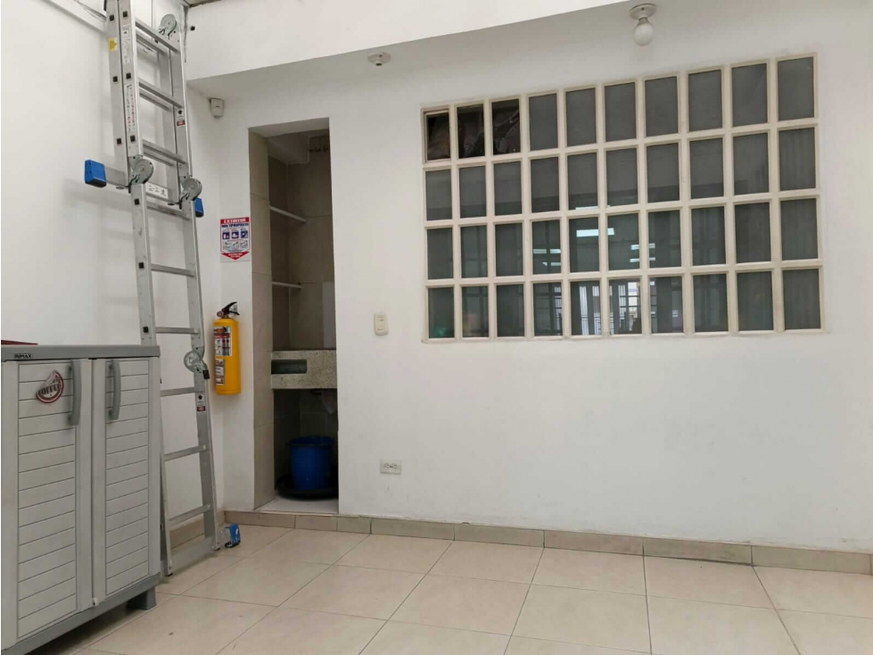 Local en Arriendo en Salitre El Greco 69 M2 — foto 4