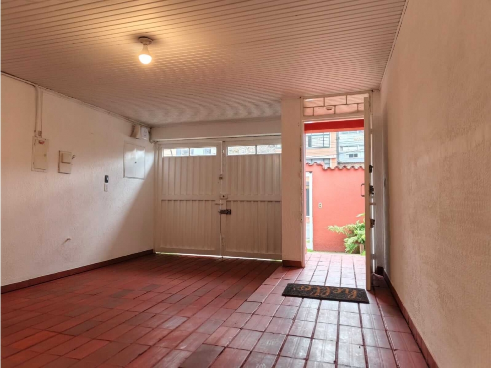 Casa en Venta/Arriendo ¡REMODELADA! en El Polo Club, 206.73 M2 — foto 4