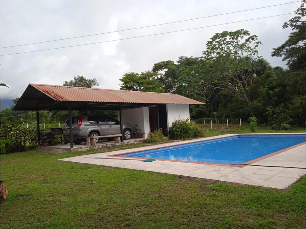 Finca en Venta en Restrepo (Meta) 2.200 M2 - 5