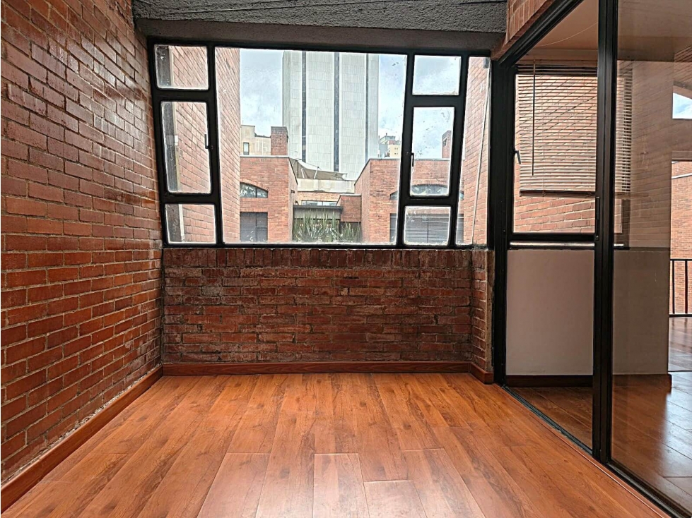Town House en Arriendo en Parque Central Bavaria 96 M2 + 2 terrazas — foto 4