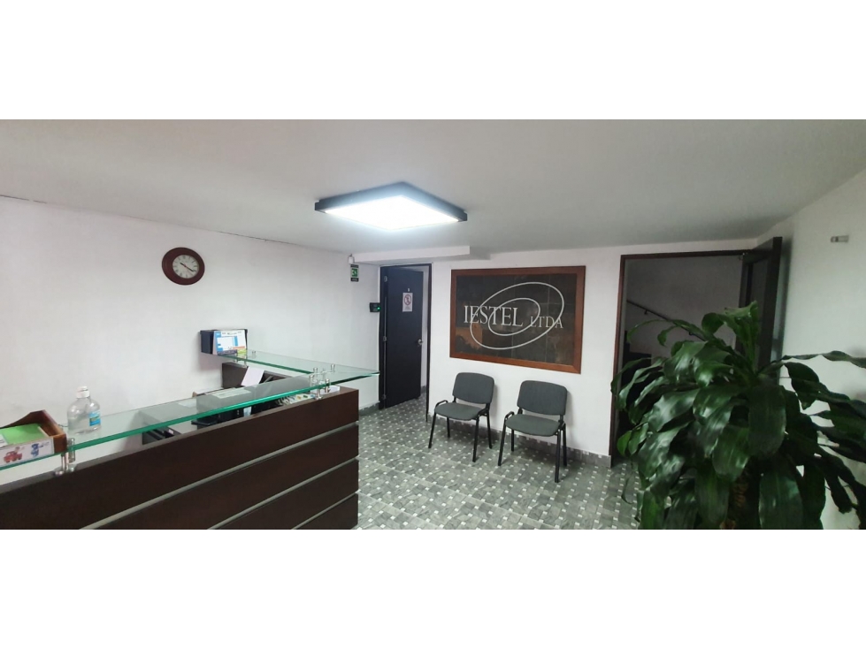 Casa en Venta para Empresa u Oficinas en Modelia 340M2 — foto 3