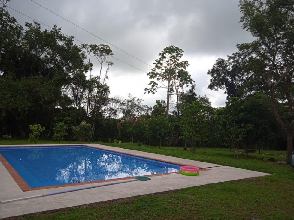 Finca en Venta en Restrepo (Meta) 2.200 M2 - 6