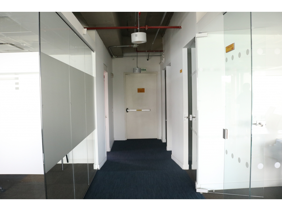 Oficina en Arriendo en Bogotá D.C. - Avenida El Dorado - 1