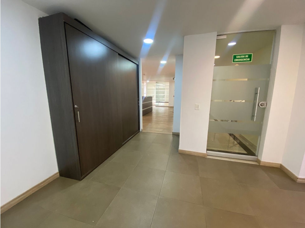 ARRIENDO OFICINAS CHICO