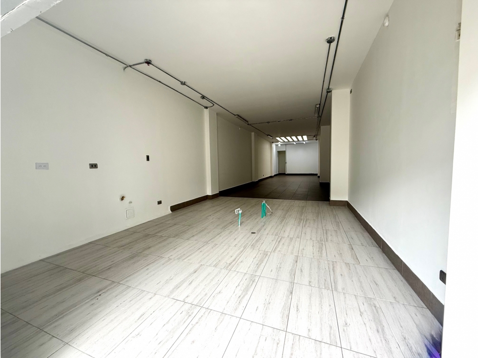 LOCAL COMERCIAL EN ARRIENDO CALLE 116 — foto 2