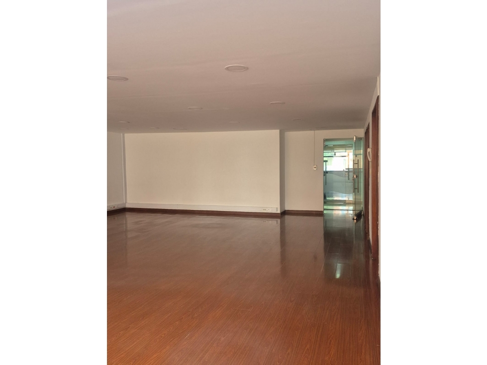 ARRIENDO OFICINAS CHICO