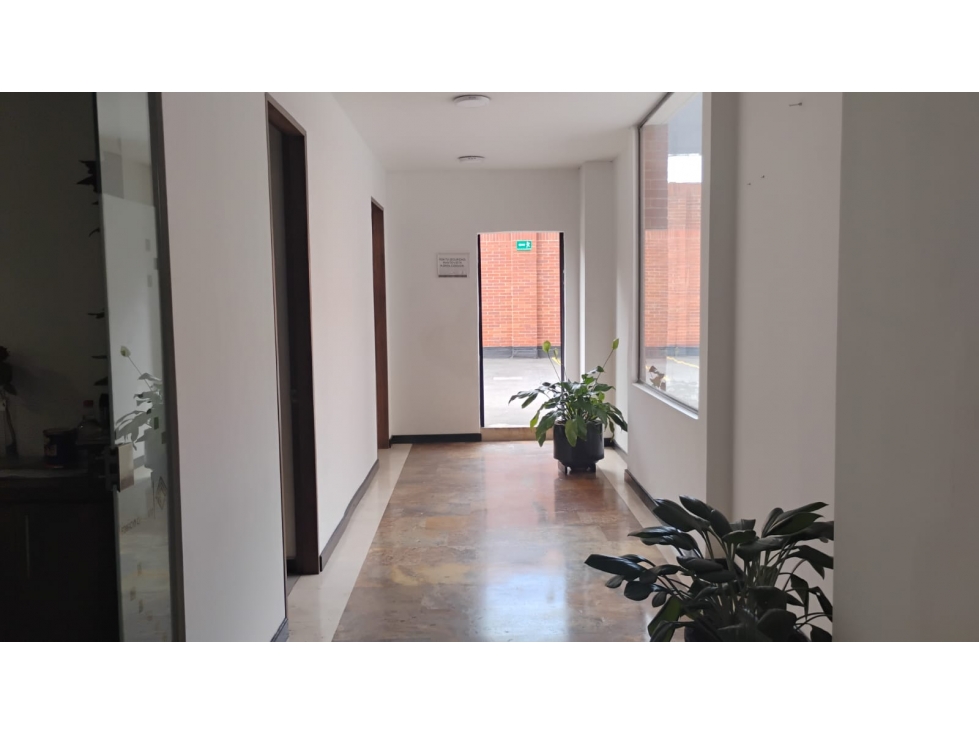 ARRIENDO OFICINAS BARRIO CHICO