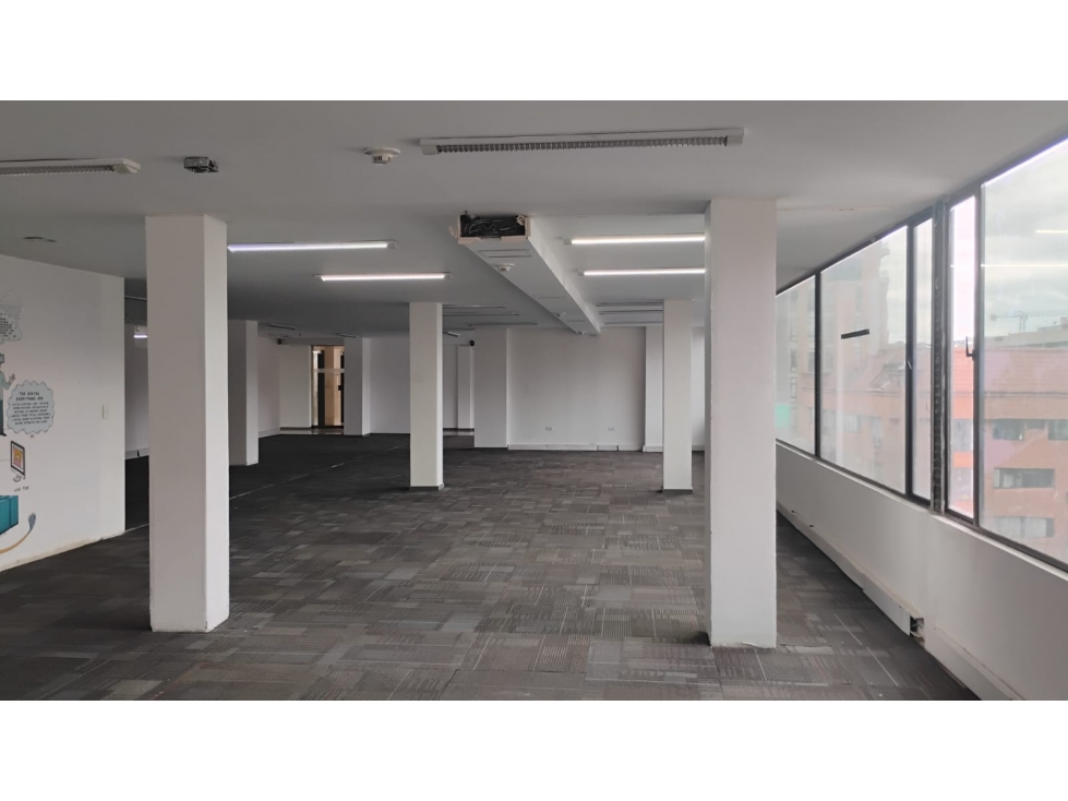 ARRIENDO OFICINAS BARRIO CHICO