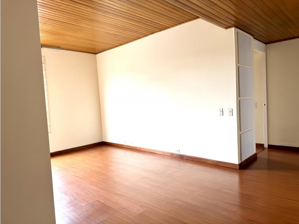 APARTAMENTO EN VENTA ALHAMBRA