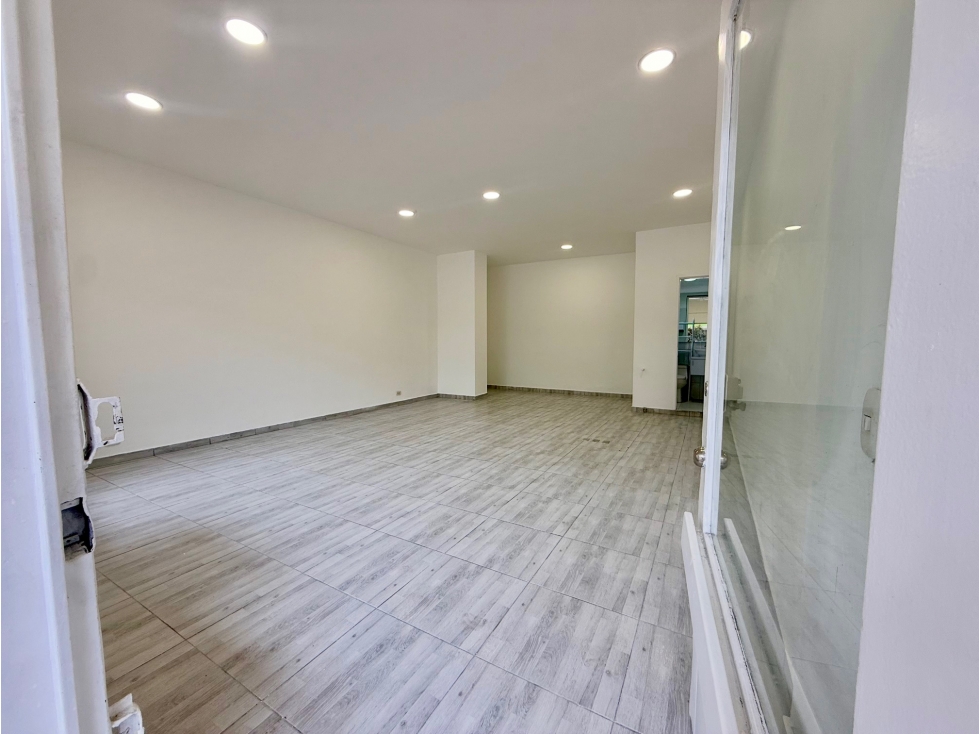 LOCAL COMERCIAL CALLE 98 CON 17