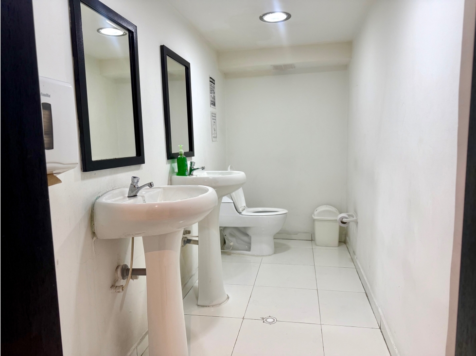 OFICINA EN ARRIENDO CALLE 78 CON 13 — foto 6
