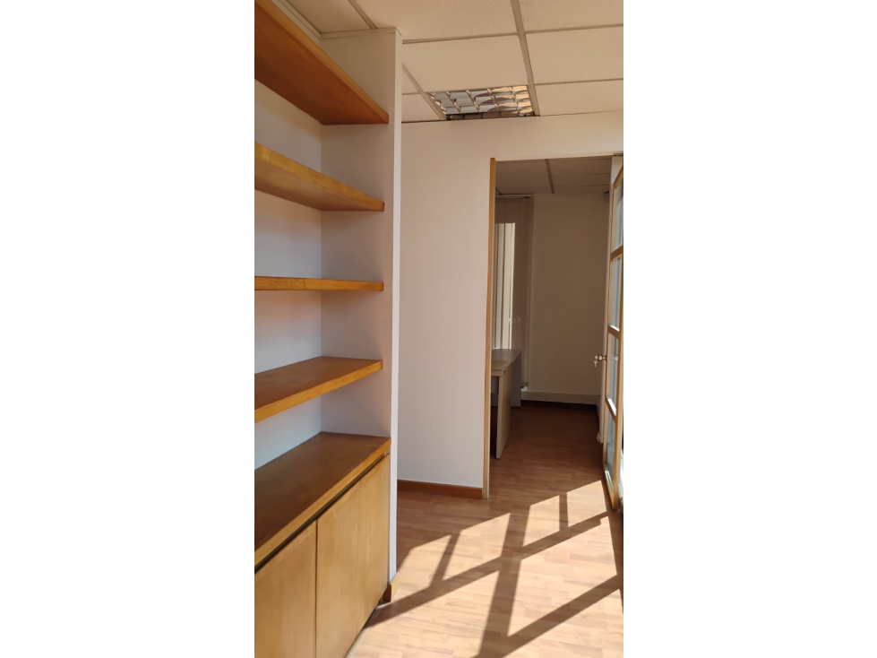 ARRIENDO OFICINAS AV CHILE — foto 4