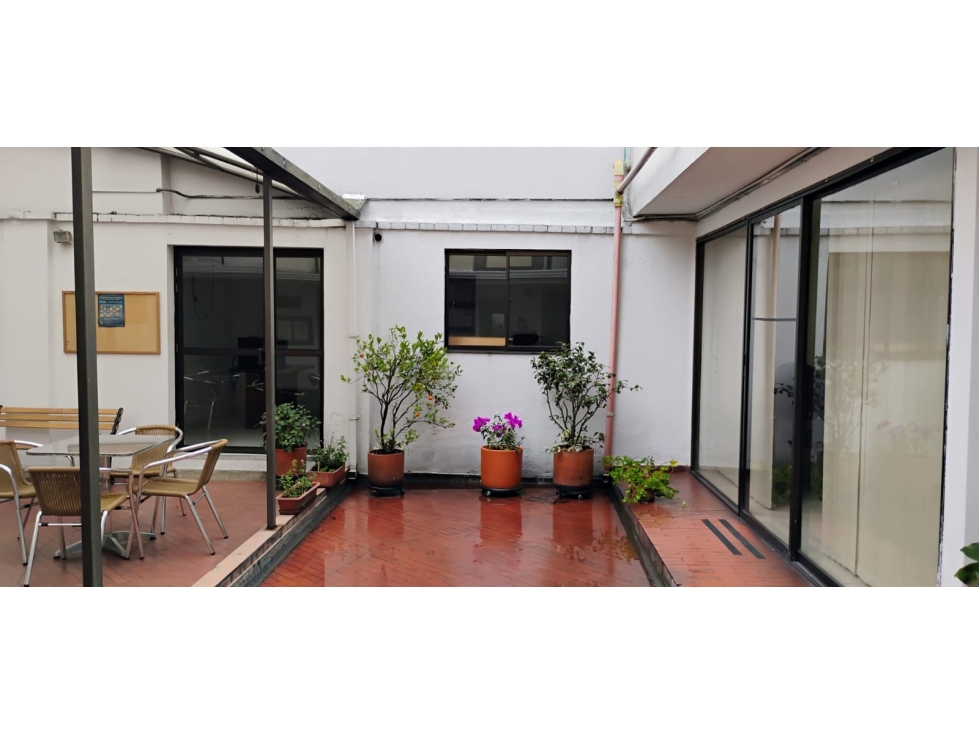 ARRIENDO CASA OFICNAS EL LAGO — foto 2
