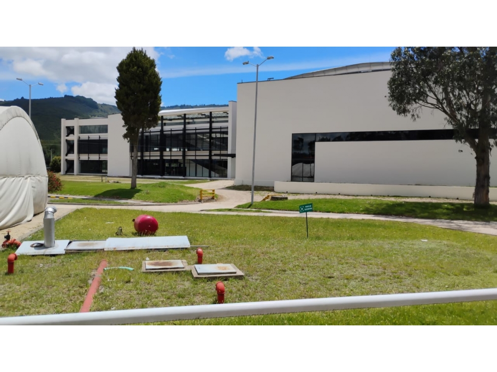 ARRIENDO BODEGAS INDUSTRIALES BRICEÑO - 2