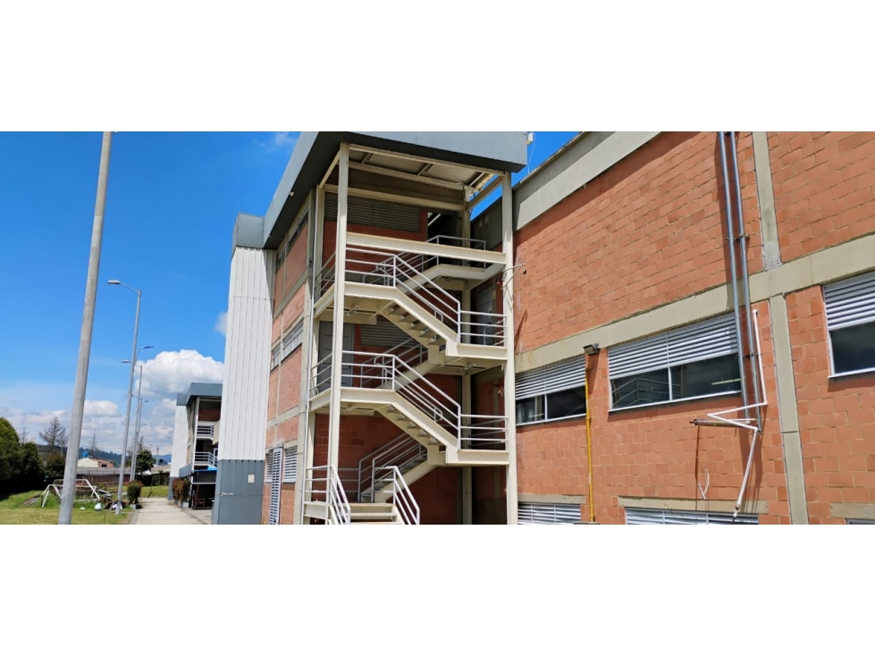 ARRIENDO BODEGAS INDUSTRIALES BRICEÑO - 5