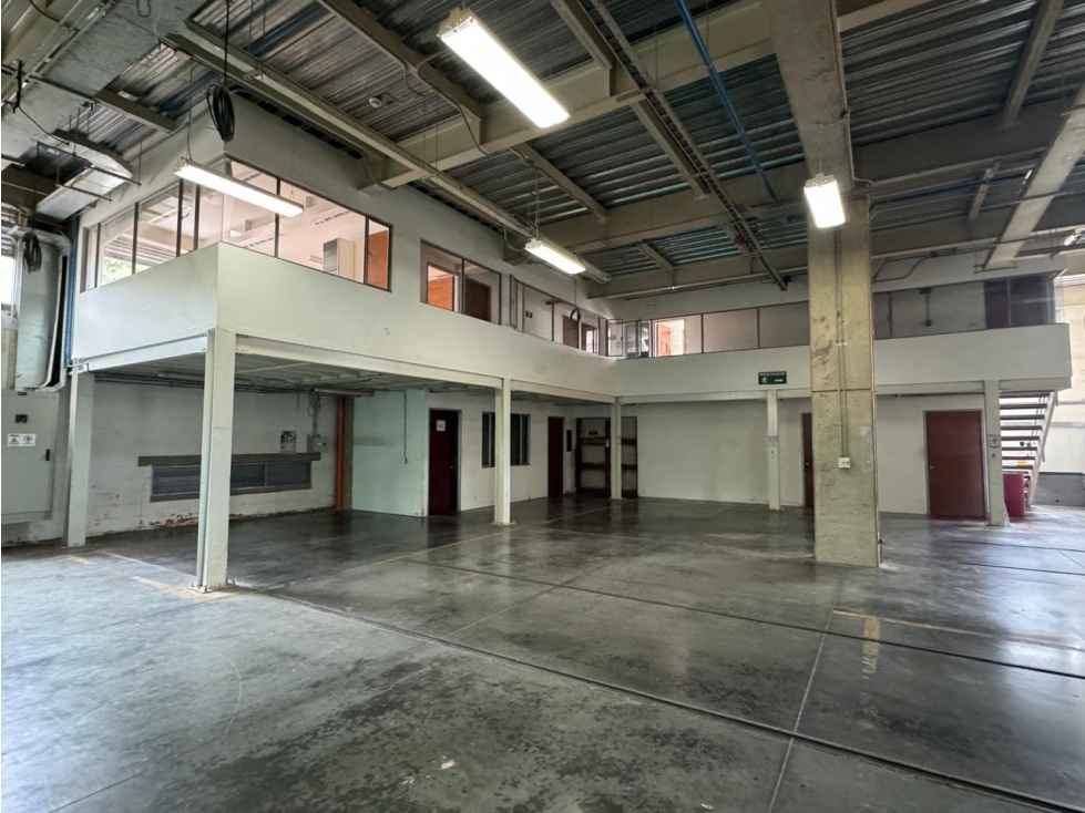 ARRIENDO GRAN BODEGA INDUSTRIAL SOPO - 1