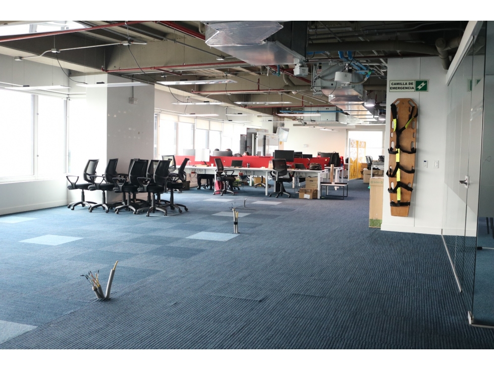 ARRIENDO OFICINA AV EL DORADO — foto 2