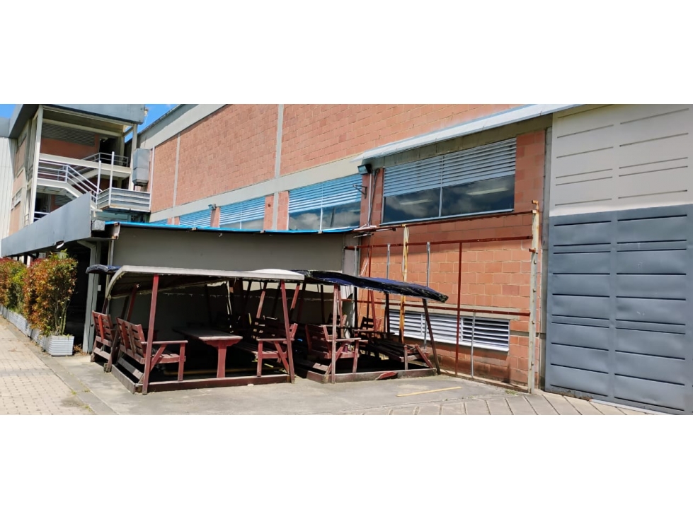 ARRIENDO BODEGAS INDUSTRIALES BRICEÑO - 4