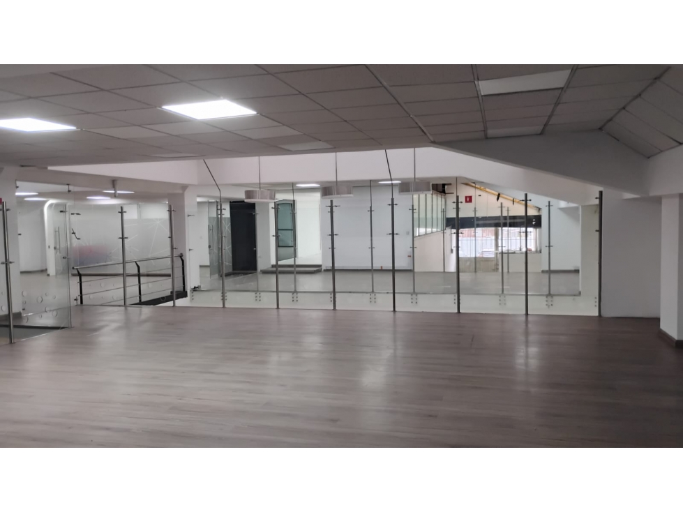 ARRIENDO BODEGA OFICINAS TOBERIN — foto 5