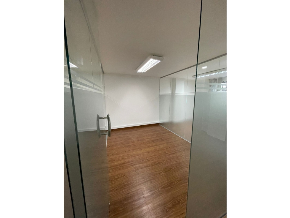 ARRIENDO OFICINAS CHICO — foto 4