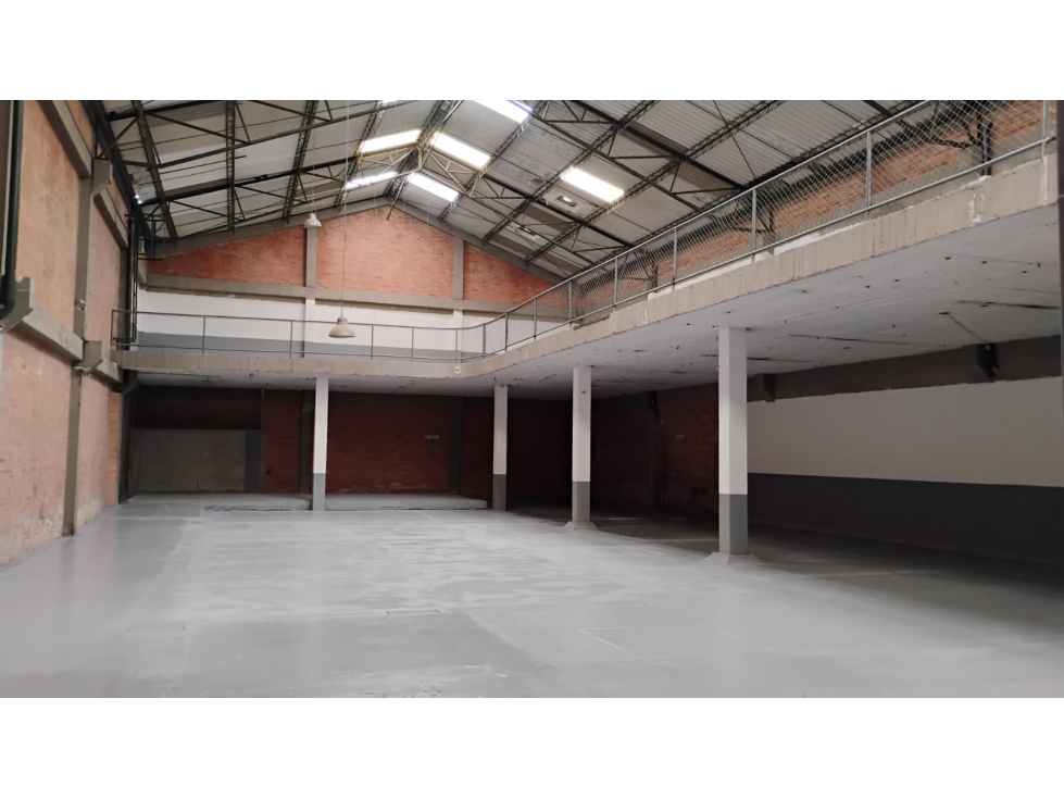 ARRIENDO BODEGA TOBERIN — foto 2