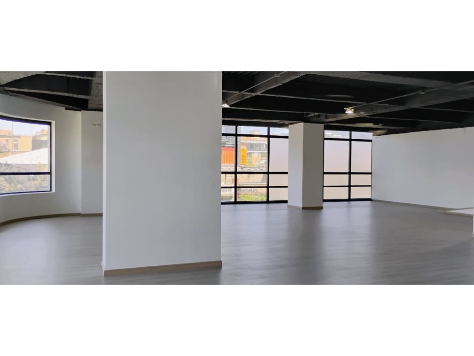 ARRIENDO OFICINA SANTA BARBARA — foto 4