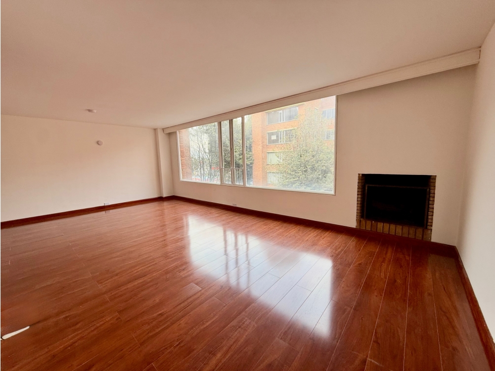 APARTAMENTO EN ARRIENDO CHICO - 1