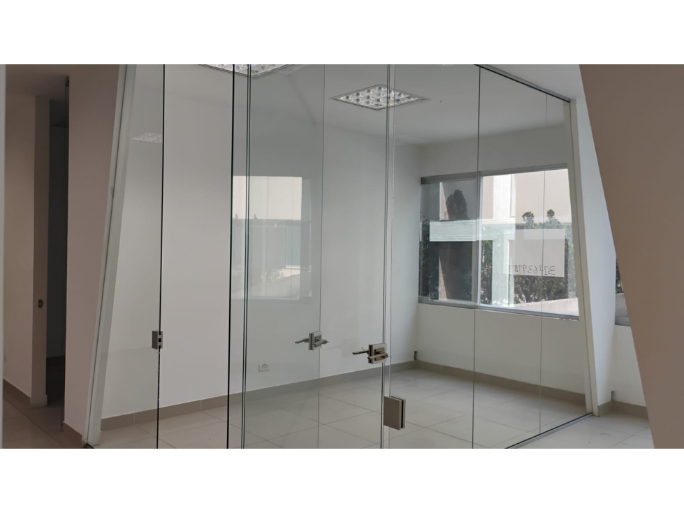 ARRIENDO VENDO OFICINAS CHICO — foto 5