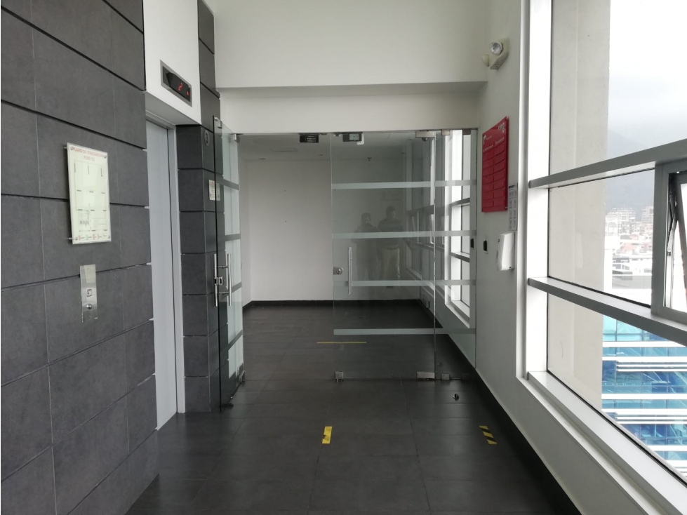 ARRIENDO OFICINAS BARRIO CHICO — foto 6