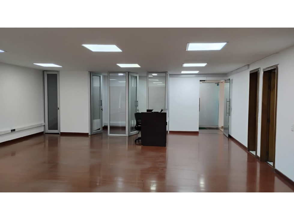 ARRIENDO OFICINAS BARRIO CHICO