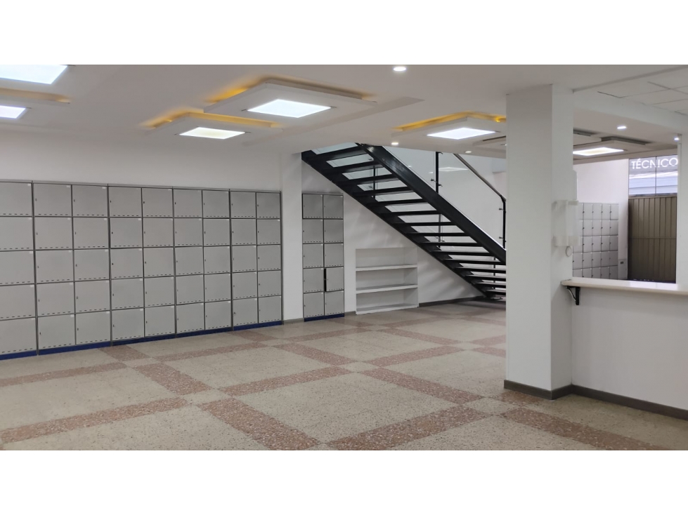 ARRIENDO BODEGA OFICINAS TOBERIN — foto 6