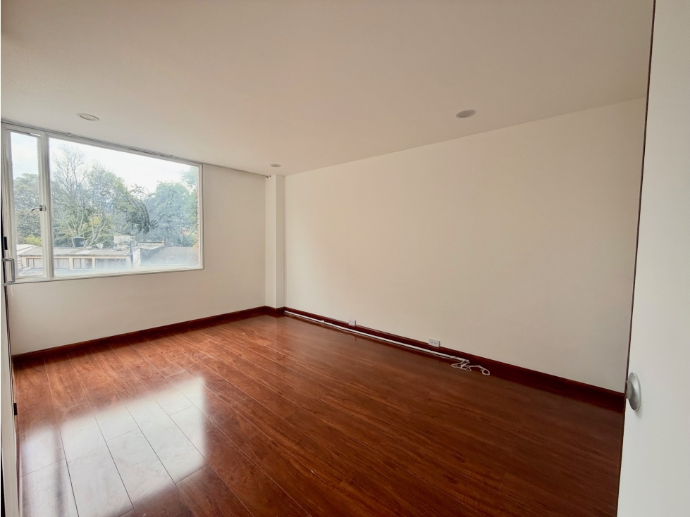 APARTAMENTO EN ARRIENDO CHICO - 6