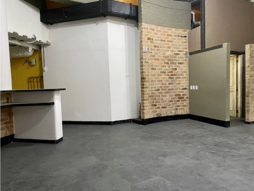 Local en VENTA/ ARRIENDO en Bogotá D.C. - Santa Barbara Alta - 1