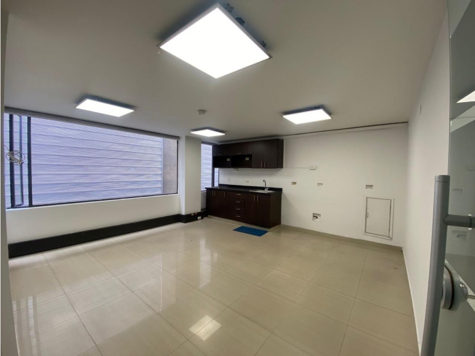 ARRIENDO OFICINAS CHICO — foto 6