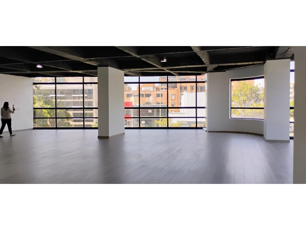 ARRIENDO OFICINA SANTA BARBARA — foto 5