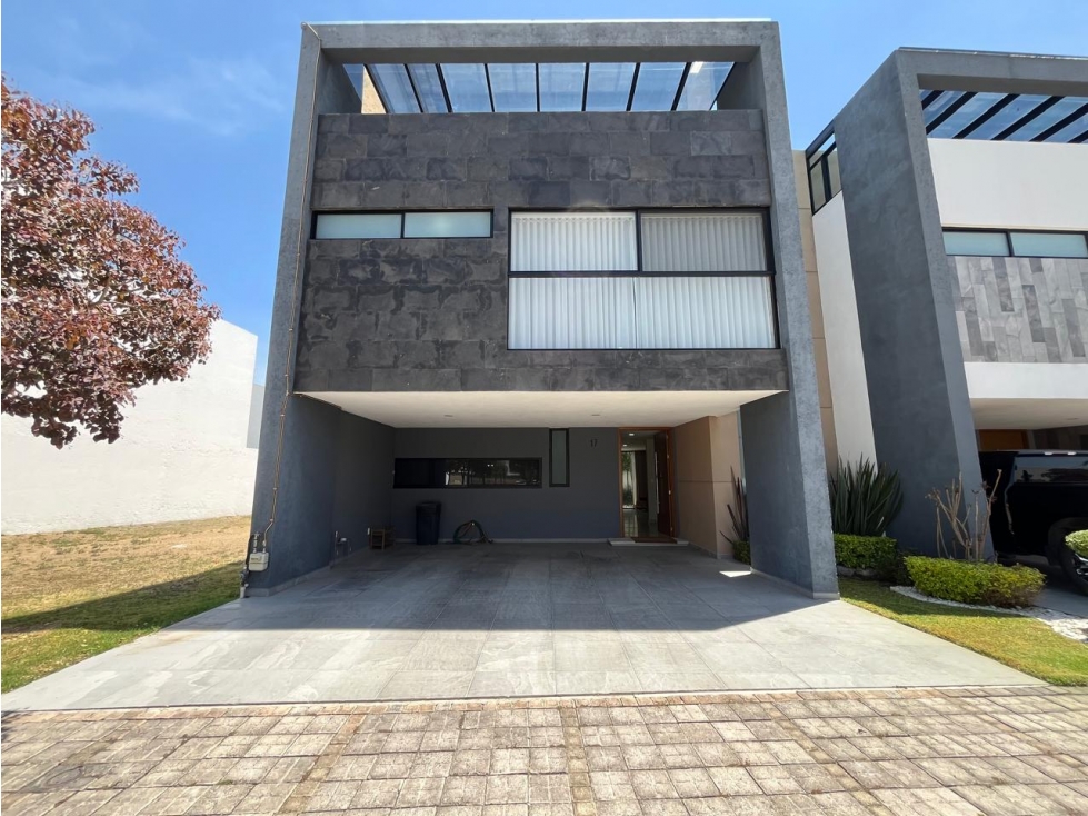 Casa en venta en Parque Baja California, Lomas de Angelópolis, Pue.