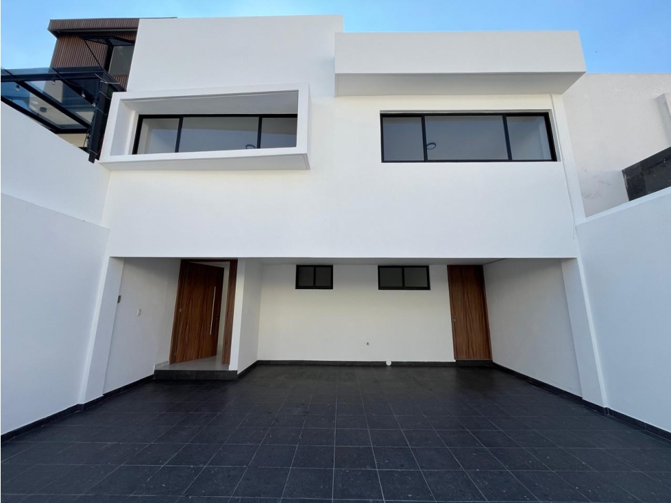 Casa Remodelada en Venta en Fracc. Campestre La Carcaña, Cholula, Pue.